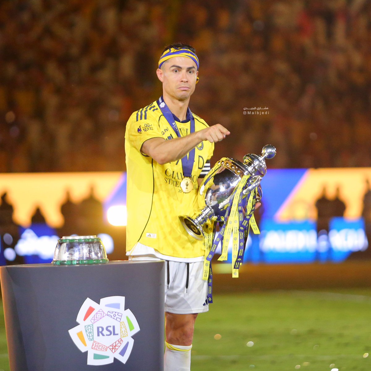 malbjedi's tweet photo. صور تتويج النصر بطل للدوري #النصر #العالمي #النصر_سيّد_الانديه_وكبيرها #النصر_بطل_السعودية 
https://t.co/SNznUwGxVB https://t.co/arZDcIWJit