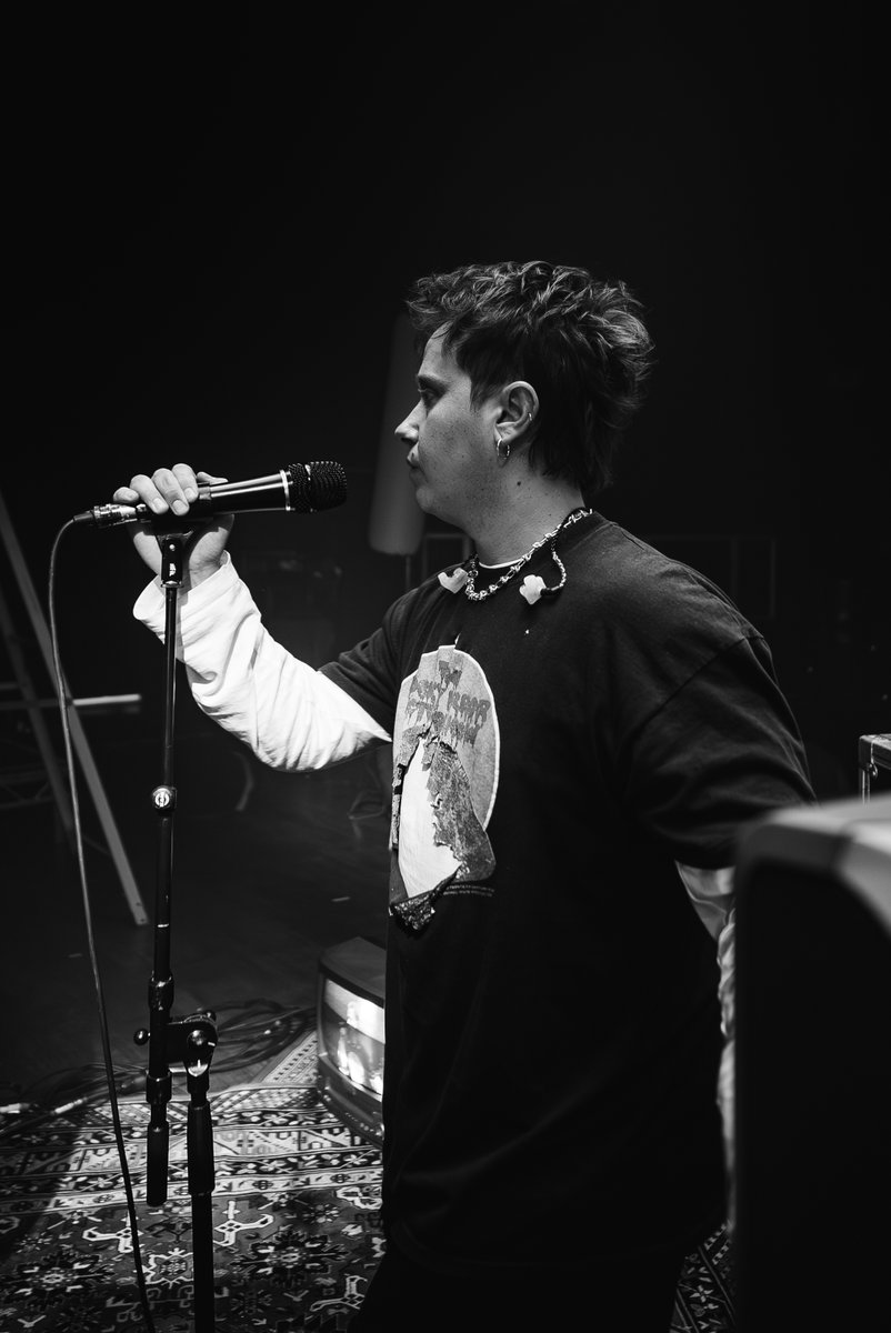 Nothing But Thieves tweet media
