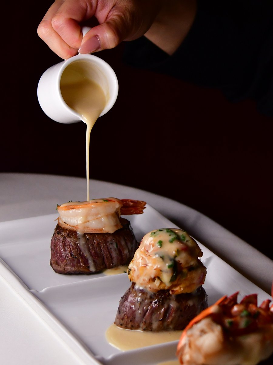 Del_Friscos's tweet photo. Three cuts, one perfect plate. ✨ Our Filet Medallion Trio brings flavor, variety, and pure indulgence to every bite. https://t.co/imXGAlxbXs