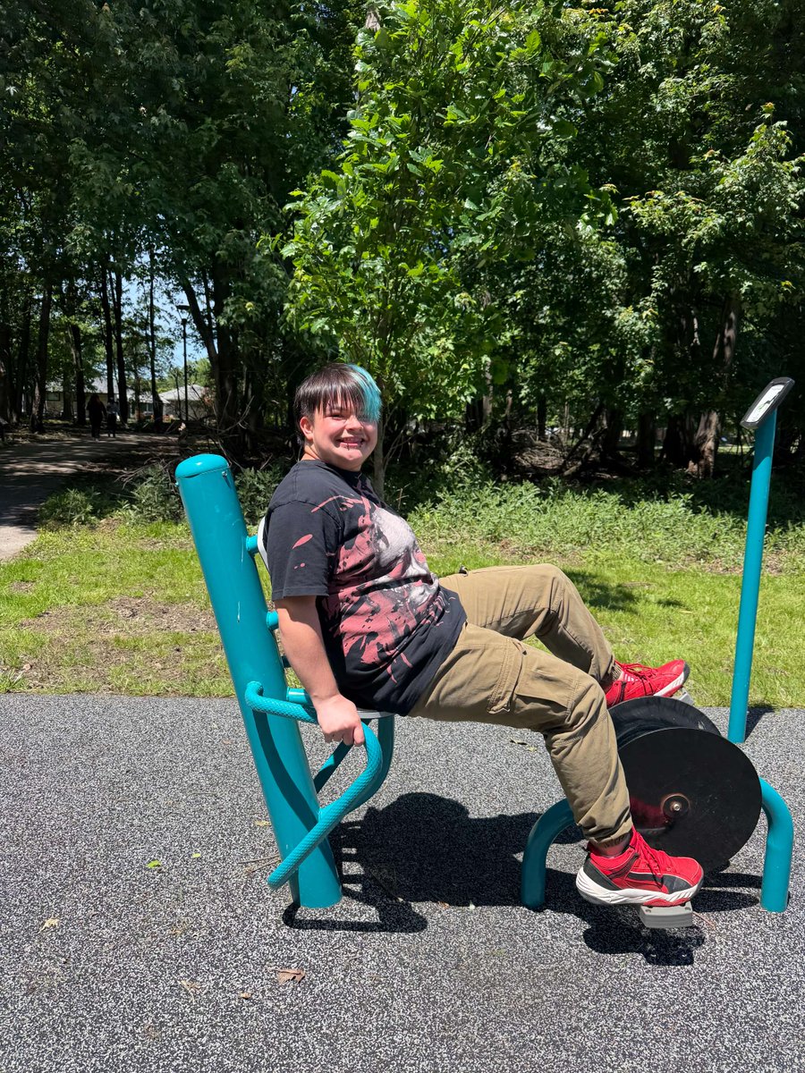oldbrookhigh's tweet photo. Our afternoon session enjoyed a fun trip to the park, where students participated in physical activities, embraced nature, and ended the day with a delicious ice cream treat from Dairy Queen.  #NatureTrip #DairyQueen #FunDay 🌳🍦🌱 https://t.co/YiDhyv5dSs