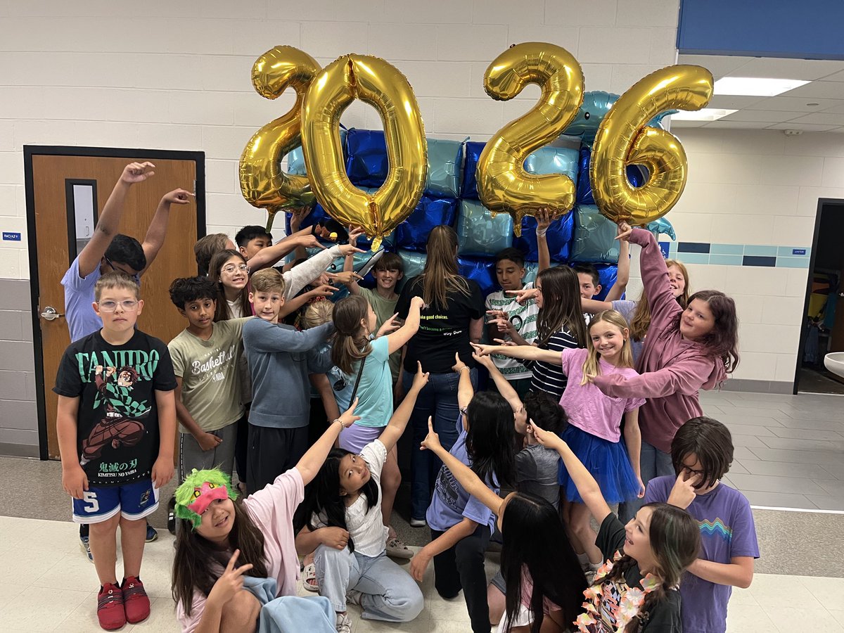 MrsDure's tweet photo. My first year at Donald could not have been more fantastic! My team has been my second family, my class had just the right amount of attitude, and overall have had the best year. Good luck in middle school and remember that you will always be my kids! 💖 https://t.co/k7tzNsWJiZ