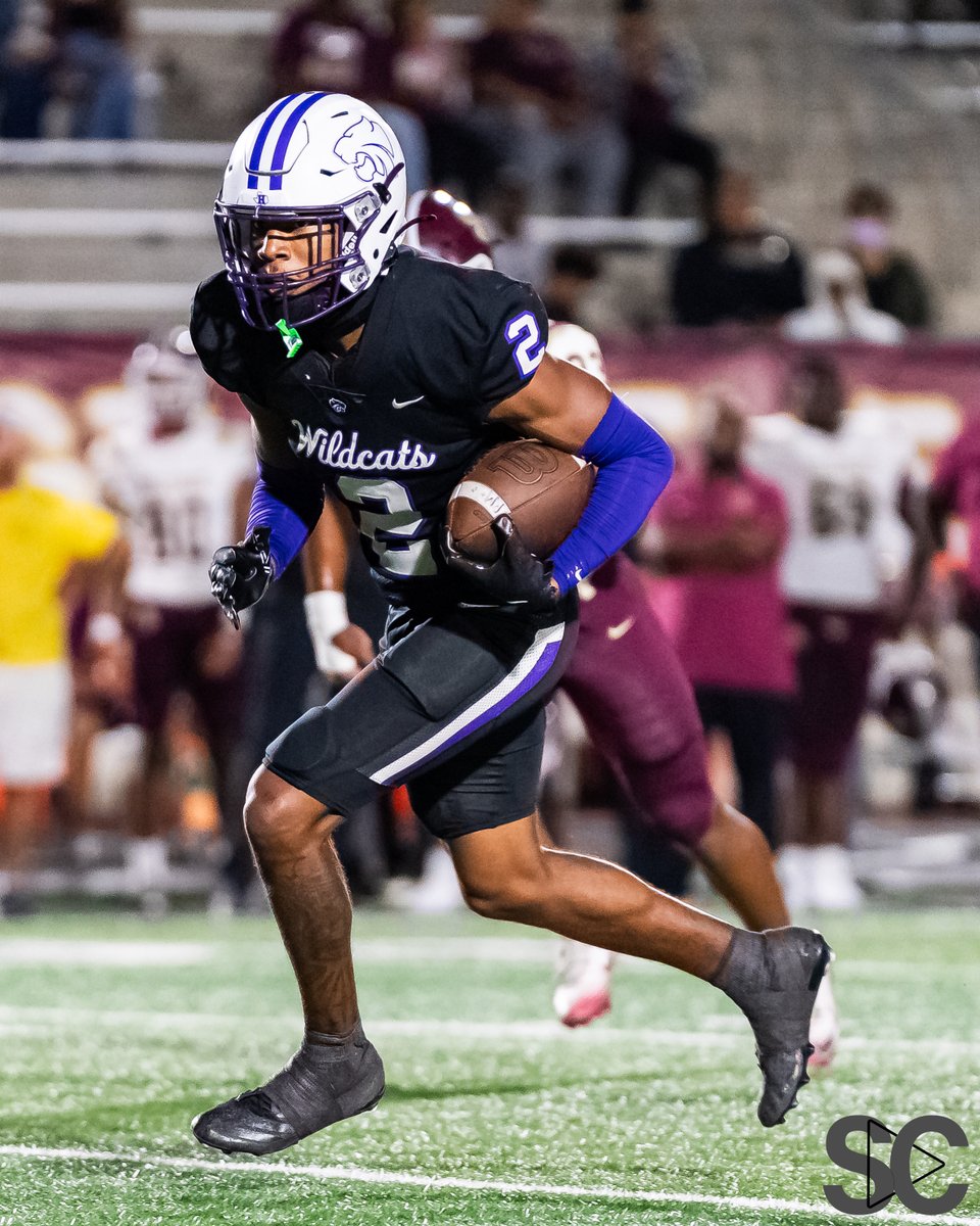 SportCast_Media's tweet photo. Congratulations to the @FootballHumble Class of 2026!

This group always showed grit and determination while facing some of the fiercest opponents in the Houston area. Wildcat football won't soon forget the contributions on and off the field of this group of seniors. Best wishes, gentlemen!

@Coach_RobMurphy @HumbleISD_HHS @HumbleISD @jokoch09