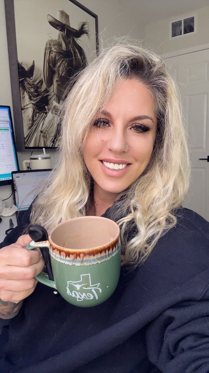 Renee tweet media