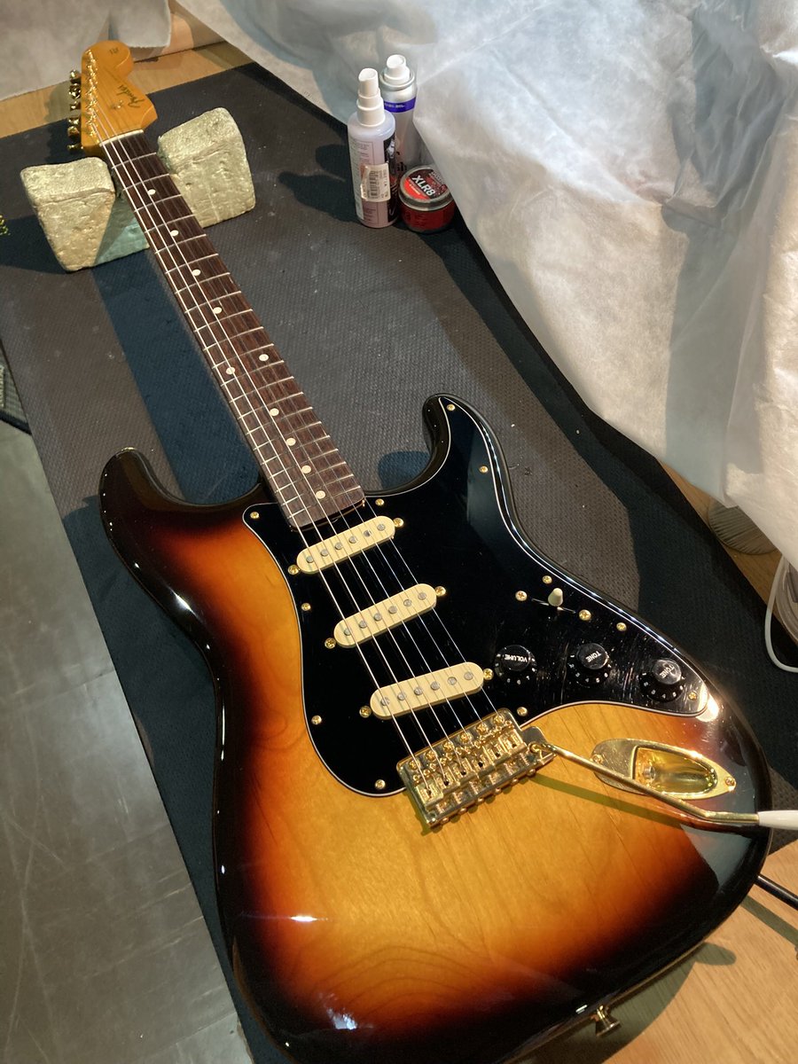 New arrival !!! Fender Japan ST62G ゴールドパーツが目を引く 62年