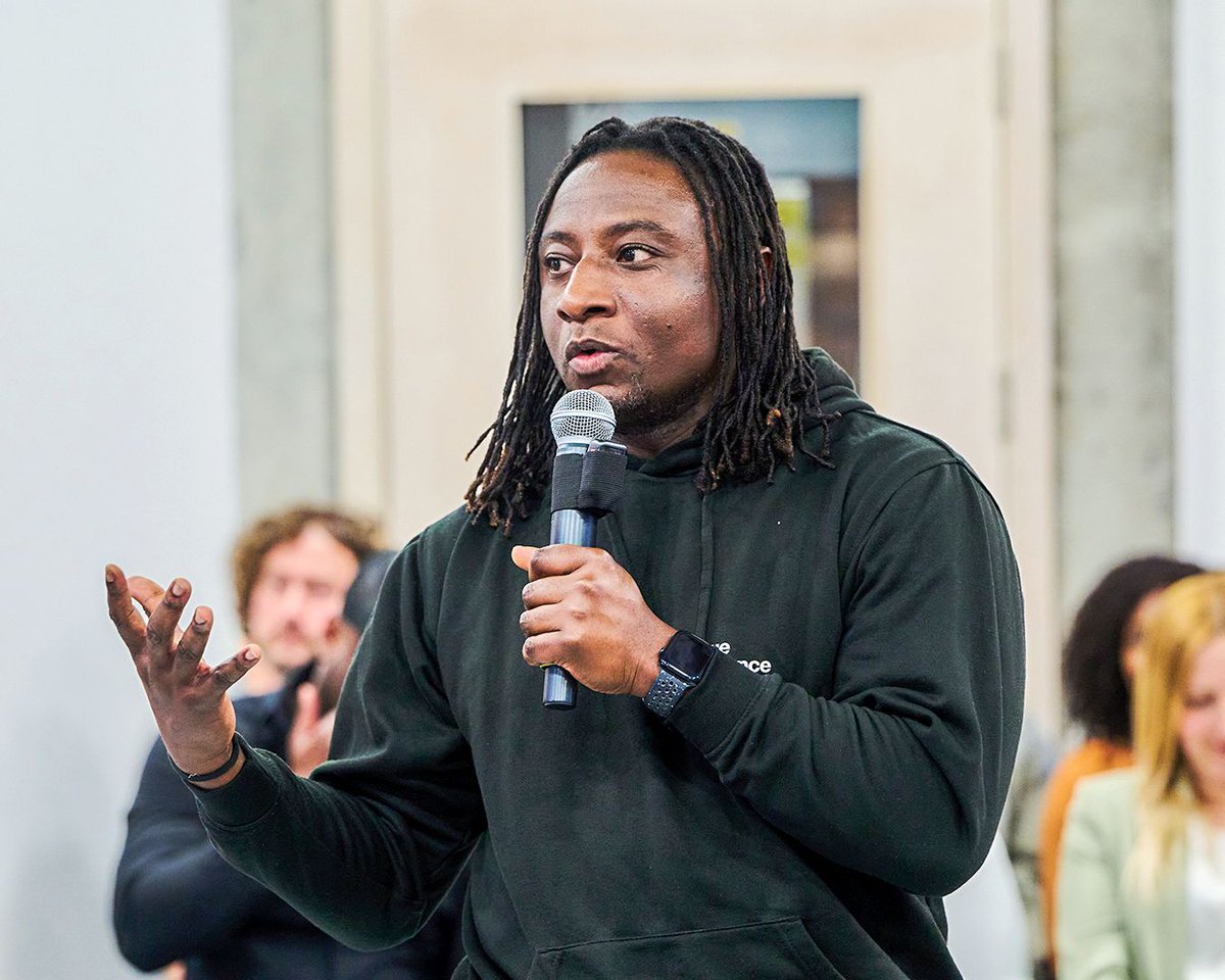 TrueCadenceUK's tweet photo. True Cadence was proud to pitch at GROW Live 2026 hosted by BD Giving 💚
Big thank you to everyone who supported our vision to empower young people through music, mentorship, and industry education in Barking & Dagenham 🙌🏽🚀
#GROWLive #TrueCadence #SocialImpact https://t.co/QewW47Gmb3