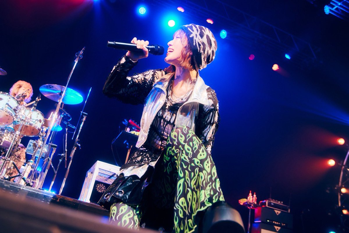 石野理子 tweet media