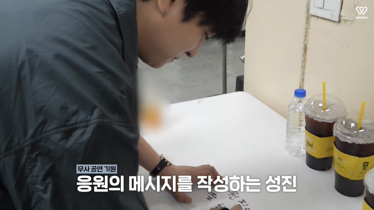뚝 tweet media