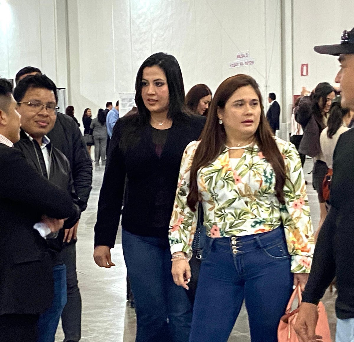 ABOGADO URBANO tweet media