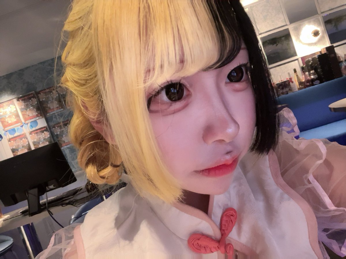 うる tweet media
