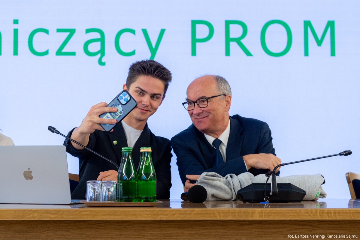 Włodzimierz Czarzasty 📚📖 tweet media