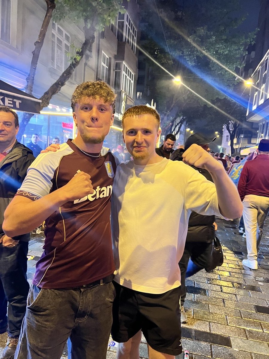 RyanOsulliva's tweet photo. From Wigan away to European champions, some 24hrs in Istanbul, UTV 💜 https://t.co/9iunAoX51k