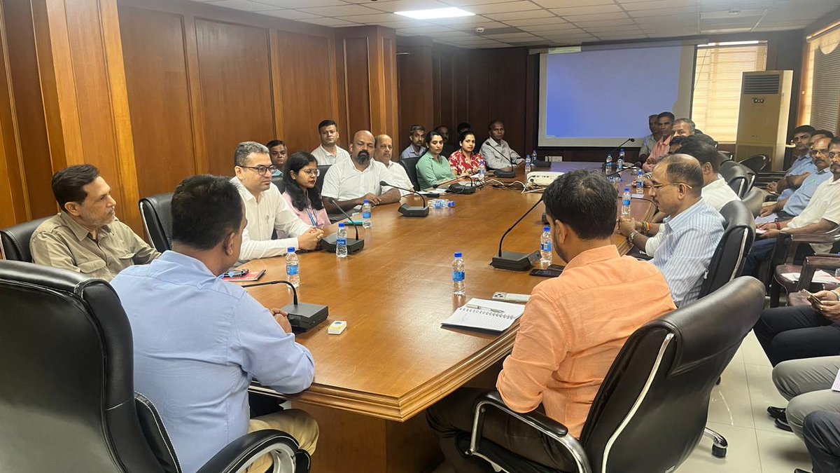 CgstGoa's tweet photo. CGST Goa Commissionerate conducted a Samvaad Session on 22.05.2026, chaired by Shri Subodh Singh, Hon’ble Commissioner, with Trade members and taxpayers in Goa. The interactive session strengthened dialogue, coordination, and stakeholder engagement. https://t.co/OIof64u16x