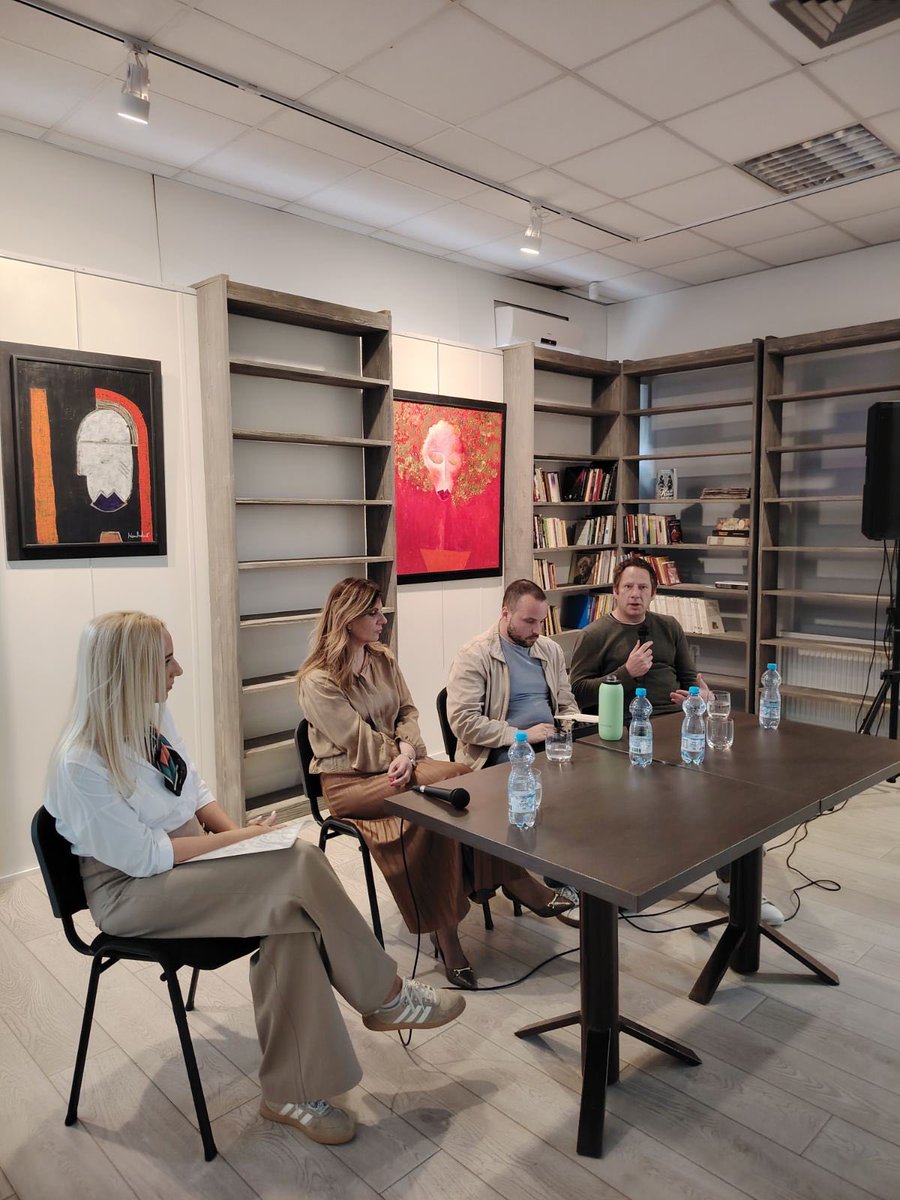 iRevolucija's tweet photo. „Čist vazduh u Kragujevcu – pravo ili privilegija?“

U organizaciji EKOMar iz Kragujevca, 21. maja u Klubu kulture Atrium održana je tribina posvećena jednom od najvažnijih pitanja - čistom vazduhu i lokalnim politikama zaštite životne sredine.

Uzeli smo učešće: https://t.co/byG1Sb1DqF