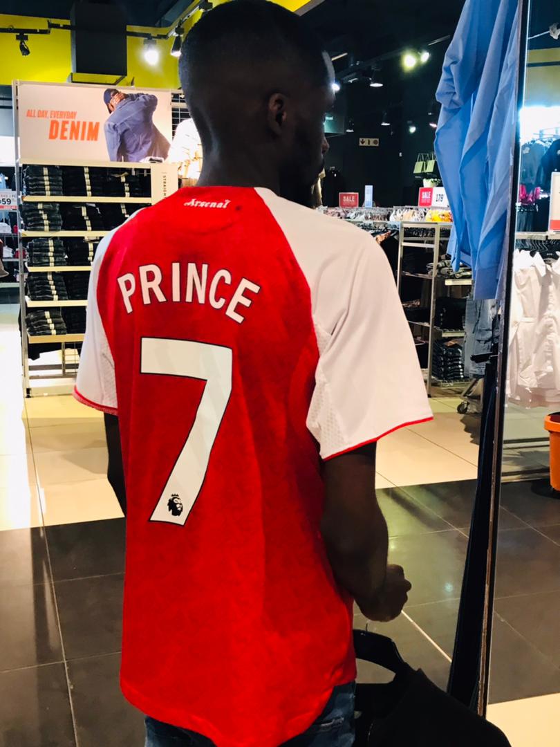 Prince_Chabalal's tweet photo. Day 3 ♥️🤍❤️🤍 https://t.co/098fsIIjuy