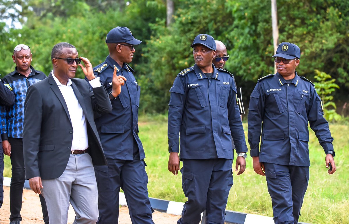 Uganda Police Force tweet media