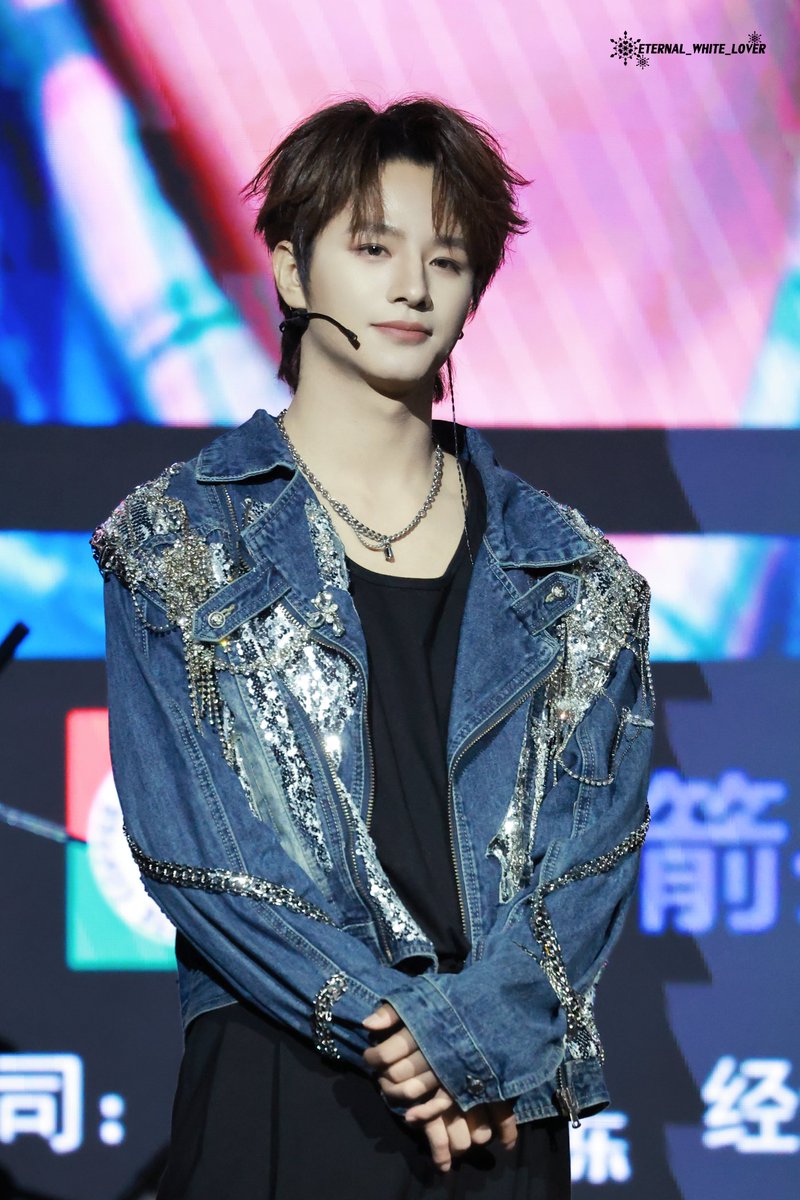 LEV_WHITELOVER's tweet photo. 20260516天津王博文巡演3P -2
@LEV_Official_ 

#LEV #레비 #レビ
#Wangzihao #왕즈하오 #王子浩 #ズハオ https://t.co/e3JD2DSR5a
