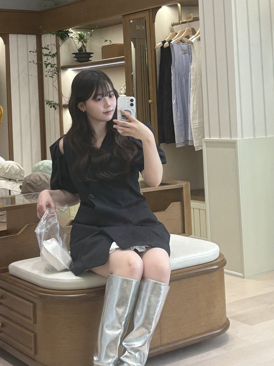 reia_kurakura's tweet photo. かわいいお洋服着るとテンション上がるよね𛰙᭜𖫴𖫰𖫱𖫳𖫲𖫲𖫳𖫴𖫰𖫱꛰ ᭜𖫴𖫰𖫱𖫳𖫲𖫲𖫳𖫴𖫰𖫱꛰ಣ♡ https://t.co/kFacN436zP