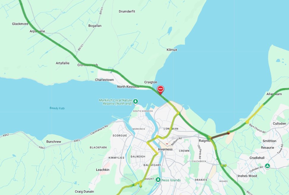 trafficscotland's tweet photo. NEW❗️⌚️14:14

🛣️#A9 Kessock Bridge 

⛔️CLOSED in both directions due to a police incident 

🚔Emergency services are in attendance 

Please #UseAltRoute at this time❗️

@NWTrunkRoads https://t.co/famx5BvXSd