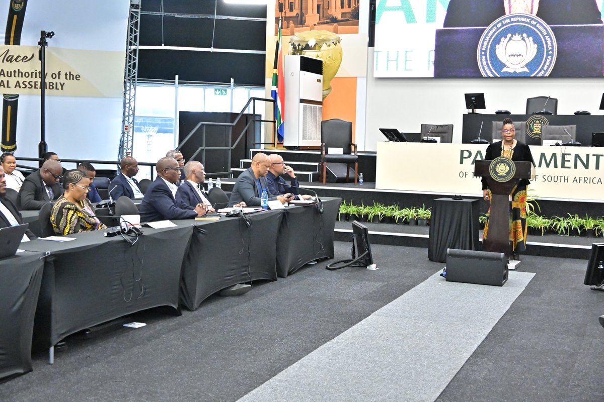 unisa's tweet photo. #ConstitutionAt30 | Prof Grace Khunou of the University of South Africa facilitates the panel discussion, "Towards Multipolarity: Reflections on African Constitutions and Foreign Policies."

Panellists:
• Dr Geraldine Fraser-Moleketi, @TMFoundation_ 
• Prof Anthoni van Nieuwkerk, Unisa
• Ms Makhethe Makamase, PhD Candidate in Public Policy
• Hon Oscar Mathafa, Member of the Portfolio Committee on Justice and Constitutional Development
@unisaradio @ParliamentofRSA @MbekiSchool 

#MbekiLecture #AfricaDay2026 #Unisa150andBeyond