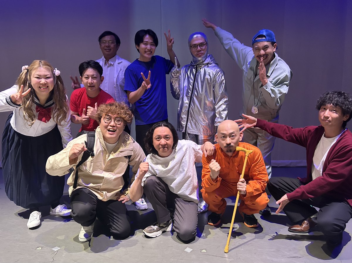 yoshimot6ppongi's tweet photo. 『野澤輸出脚本演劇「回路」完全版』

ご来場・ご視聴ありがとうございました⏱️

野澤輸出脚本・演出の演劇公演📝
衝撃の初回公演からパワーアップした完全版をお届け🔥
見事全員で走り切りました！！

感想は #回路 でお願いいたします🔹

▼見逃し配信はこちらから▼
https://t.co/9yQ8WkL1pN https://t.co/KfzPMSFwmT