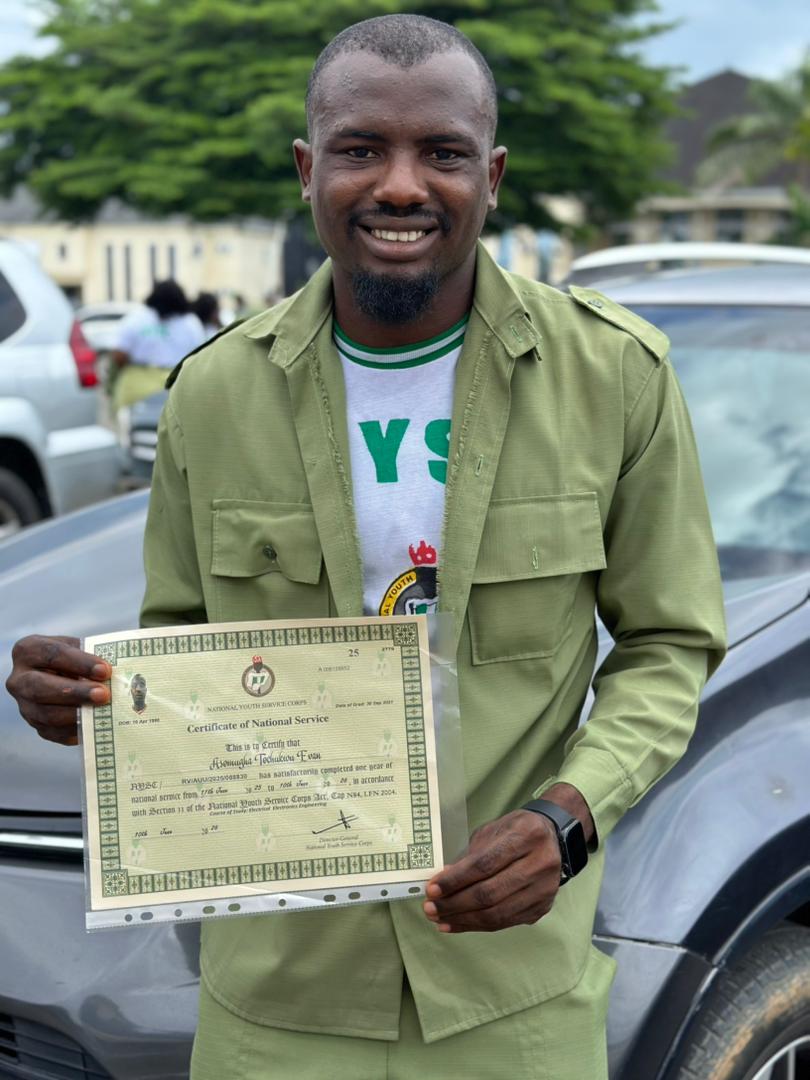 AEvan56013's tweet photo. NYSC done and dusted 💯 https://t.co/v8D508E3IG