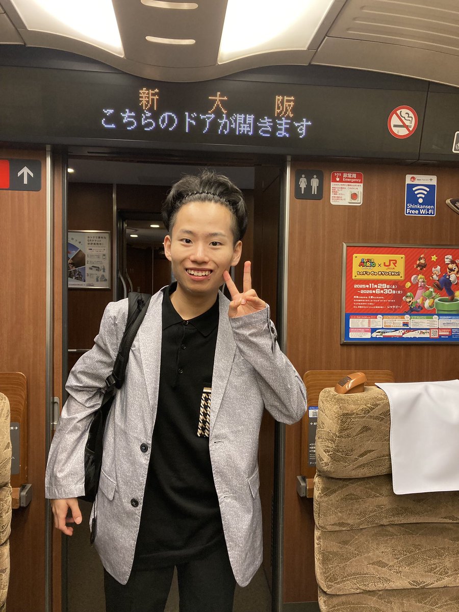 ModanOyama's tweet photo. 初広島でした！広島電鉄にも乗れました🚃😆　帰りは"さくら"🌸😆 https://t.co/paNAZRwnbG