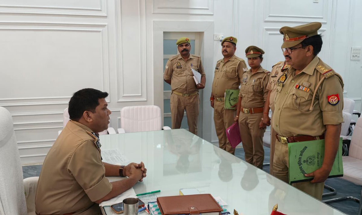 Jaunpur police tweet media