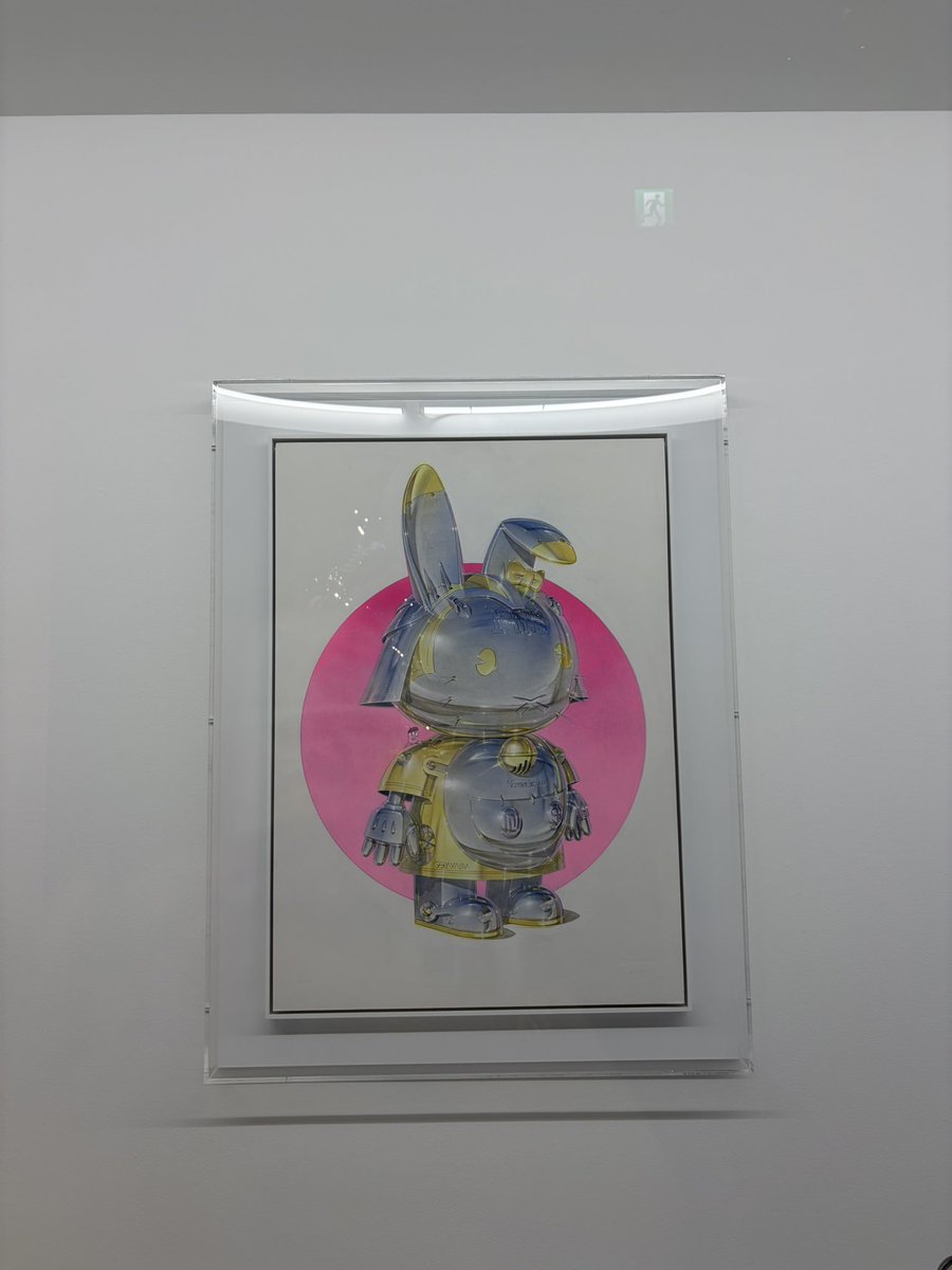 mon51726776's tweet photo. SORAYAMA　光・透明・反射　ーTOKYOー

写真撮るの下手すぎ😂
この2枚目のキャラクターが
かわいかった🥺 https://t.co/WIBy3oeKGp