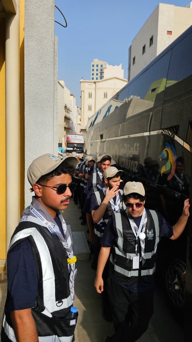 sc_rba's tweet photo. أبطال #نادي_الربيع_الكشفي من #جوالة_الربيع #كشافة_الربيع في مسح مشاعر منى وعرفة بكل جهد ونشاط وحماس في #معسكرات_الخدمة_العامة 
#حج_1447هـ https://t.co/SUtdI81iII