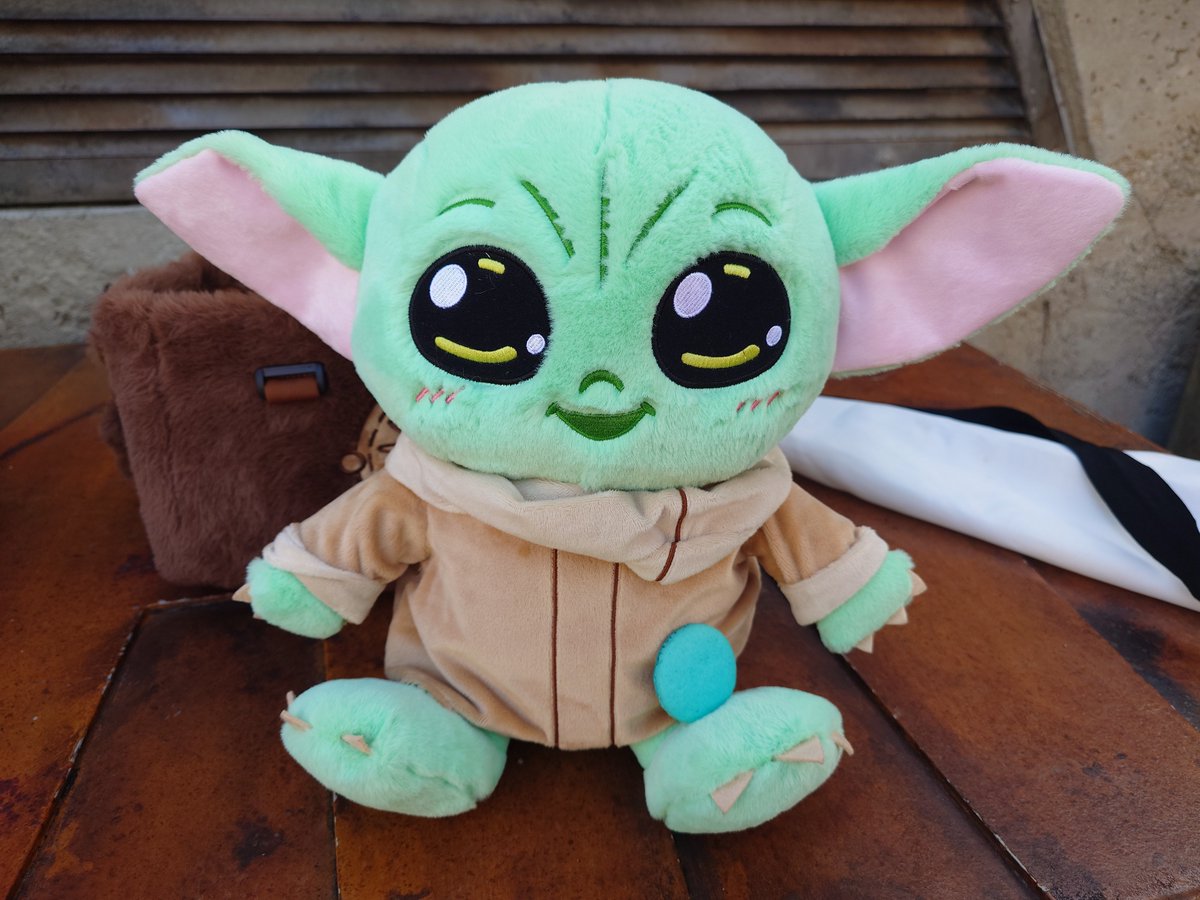 CelebratingSW's tweet photo. The cookies are wonderful! (Also, Mando said "Grogu approves" of his Cosbi plush! https://t.co/OCzGvShBda
