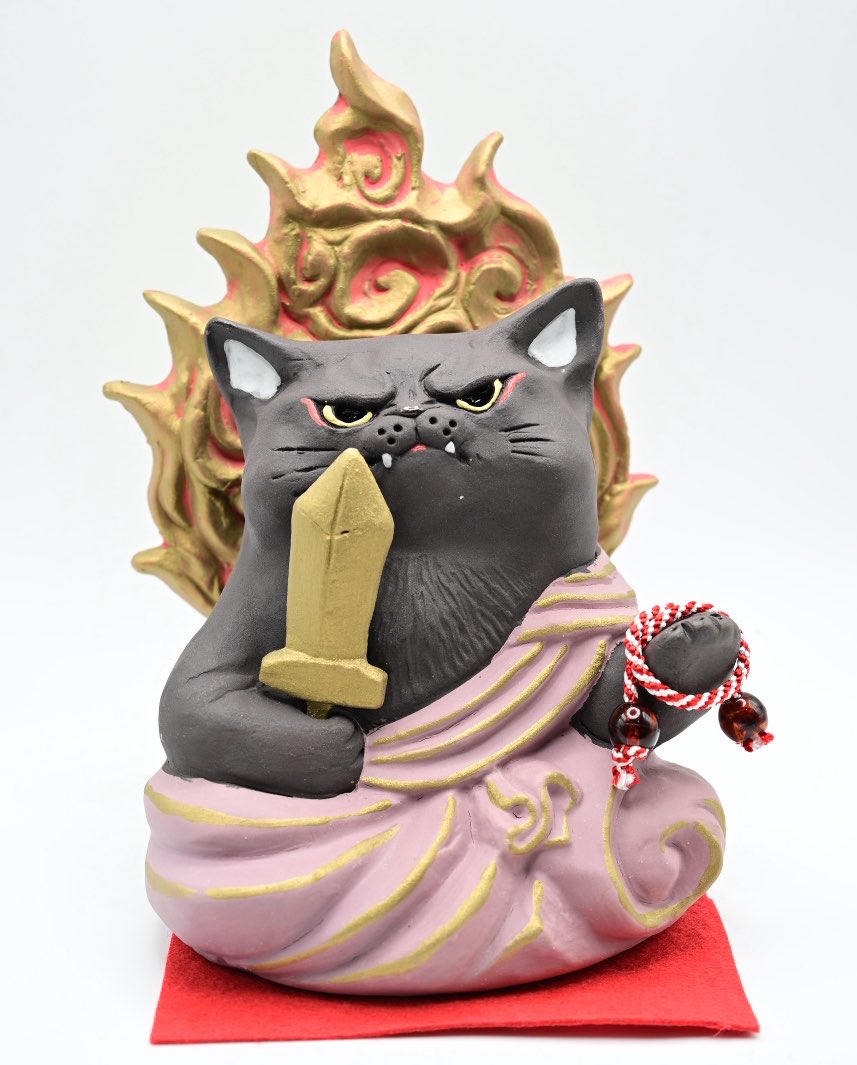 ハンドメイド　作家名不明　猫　2こセット　中古品　バラ売り不可 不動明王猫と大日如来猫 来週から横浜高島屋にて行われる[山形物産展5