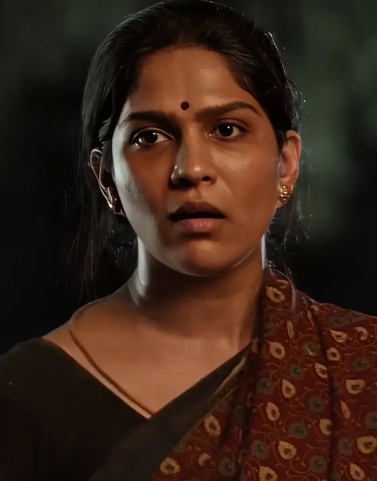 mommy_trollz's tweet photo. Me: Amma yean friends yellam un okkanuma, konjam antha motor room vara poitu va 

Mom: adei ungoppan Mandaya pottutan, Innum avan ponatha kooda edukala Athukula ammava kooti thara ninaikira, Yenna pulla da nee

Me: Haan thevdiya pulla, mooditu poi oombitu va di munda, Unaku intha uthami vesham yellam set agalaa mooditu podi..