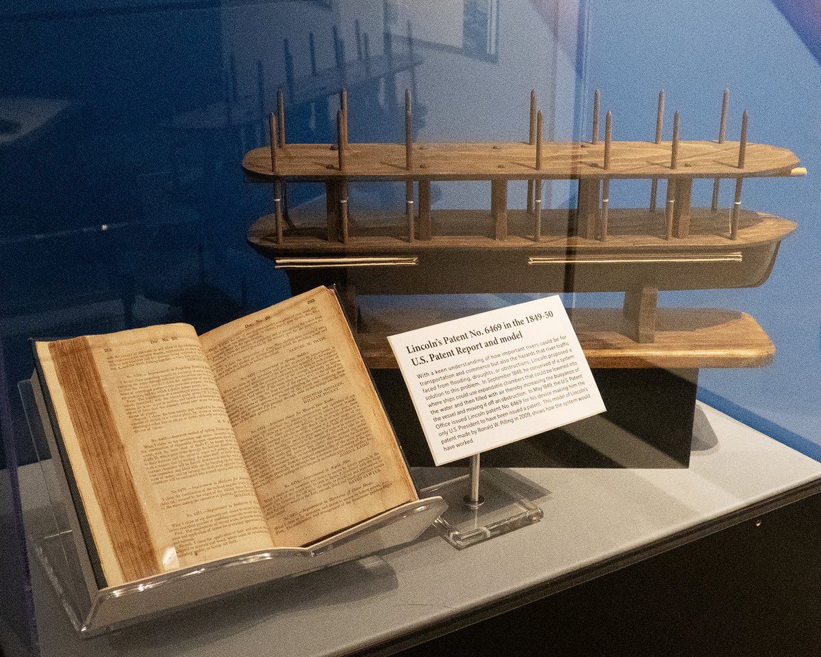 Lincoln Presidential Library tweet media