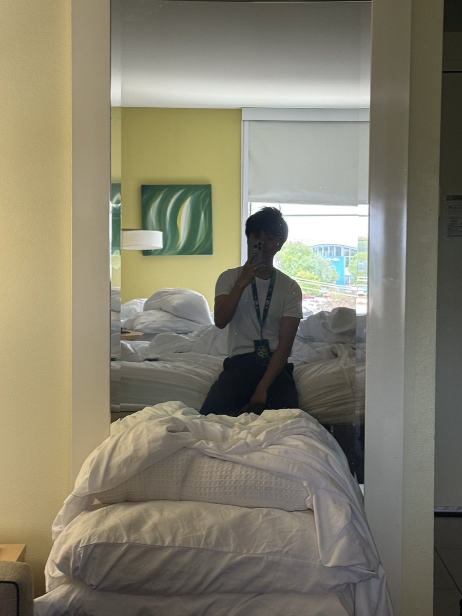 Jawk_O's tweet photo. Pools tmr, spectating and shopping today https://t.co/MZZhZHkjOp