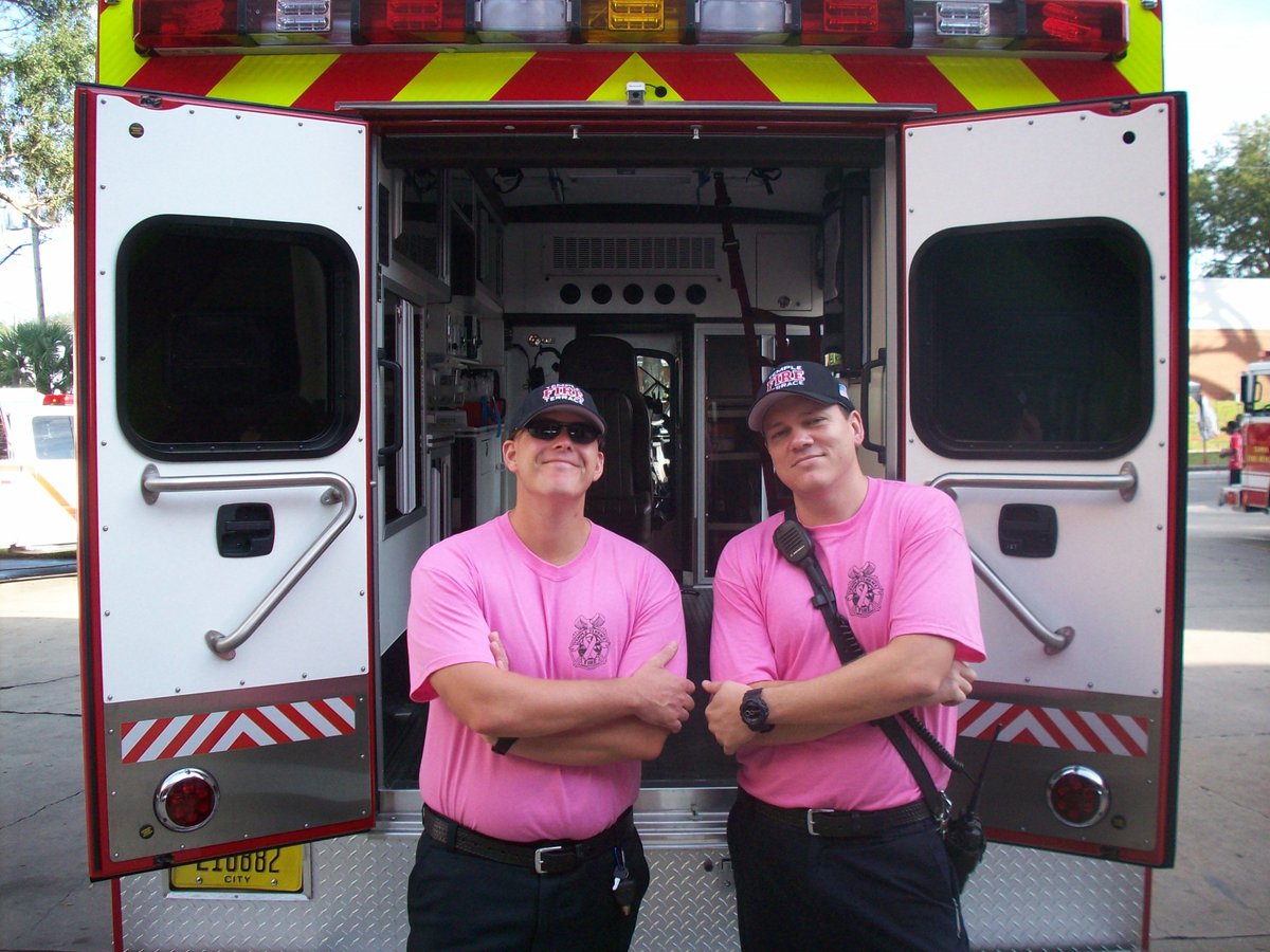 TempleTerraceFD's tweet photo. EMS Week – EMS Recognition Day
Today we thank the EMS professionals and healthcare partners who provide lifesaving care to our community every day. Your dedication and service are truly appreciated. 🚑 #EMSWeek #TTFD https://t.co/HmoMU5AqGL