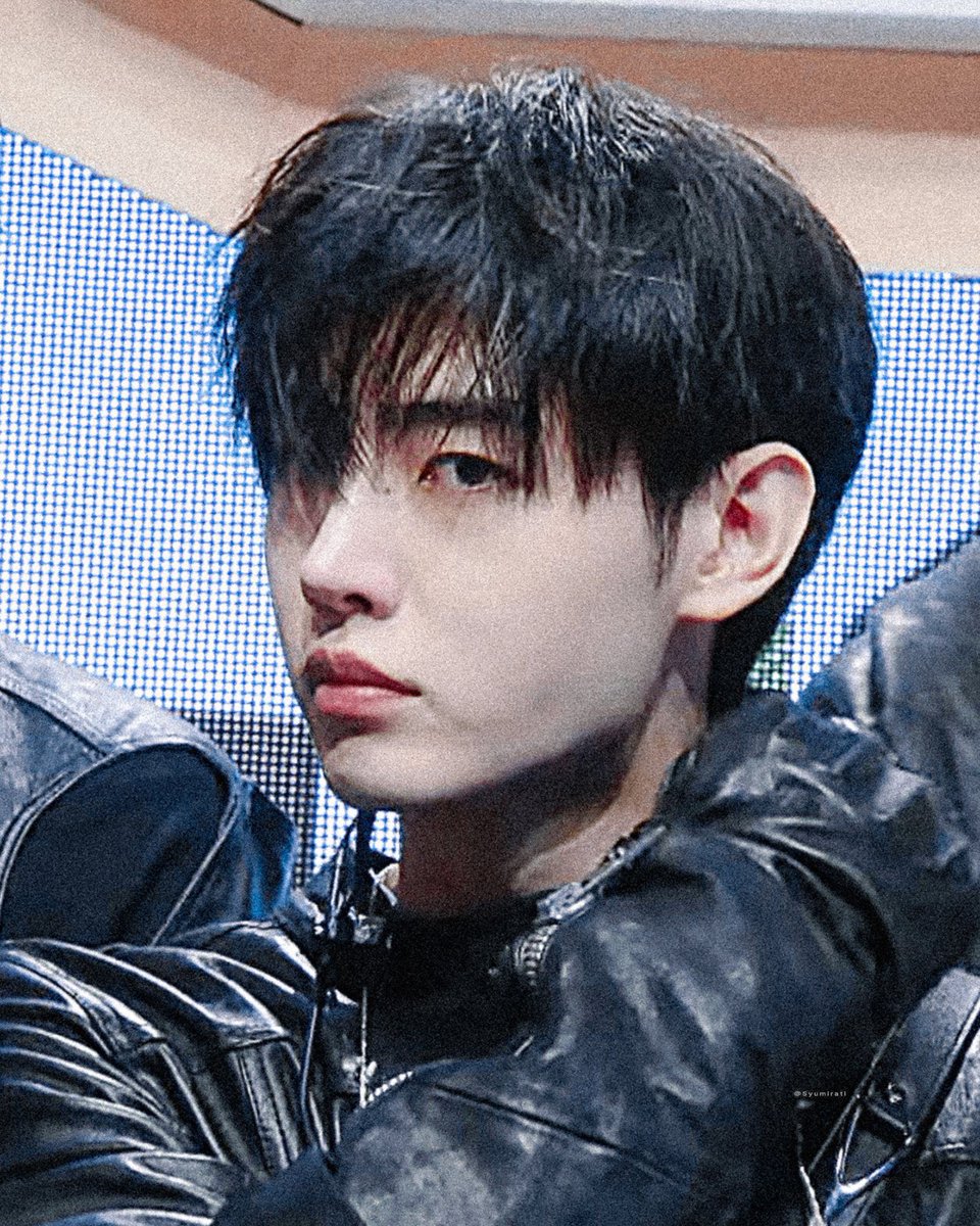 namjx01's tweet photo. @fairyswonyo Oppa juga masih ngambek sama kamu .g https://t.co/x9KHPrzada