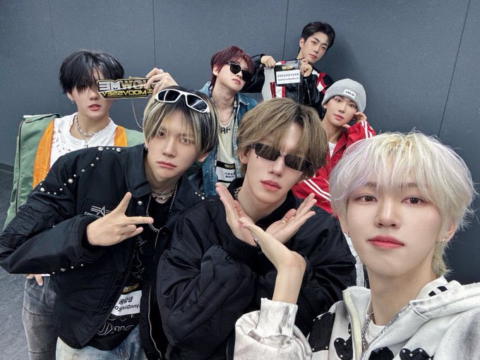 로완 아카이브 tweet media