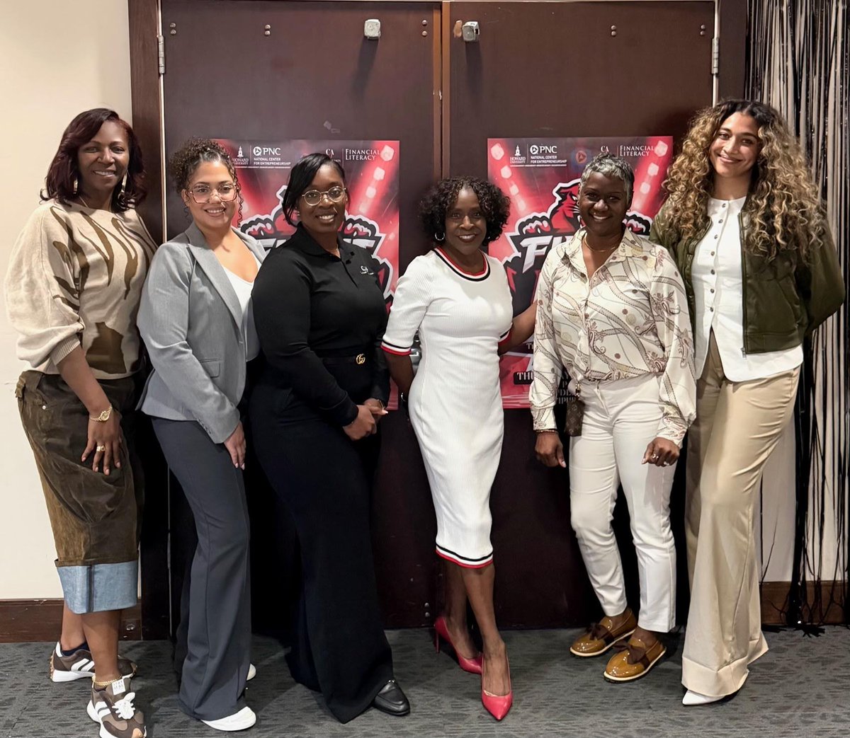 CAU's tweet photo. From financial simulations to competitive learning experiences, CAU equips students with the knowledge, confidence, and real-world experience needed to navigate today’s financial landscape and achieve long-term economic success. 📈

Read more: https://t.co/qIcHRBjgxS https://t.co/cHp4XpdG9l