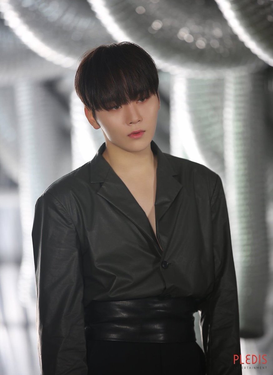 cloudboo116's tweet photo. 🖤🖤🖤
#seungkwan #booseungkwan #svt #seventeen #세븐틴 #부승관 #승관 https://t.co/4bi2Imbh4x