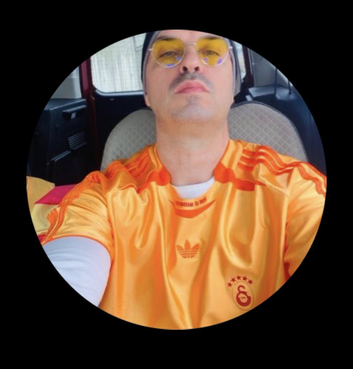 leao tweet media