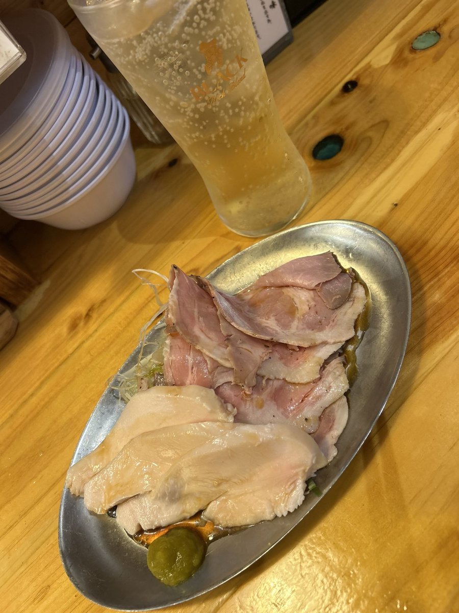 とももんが tweet media
