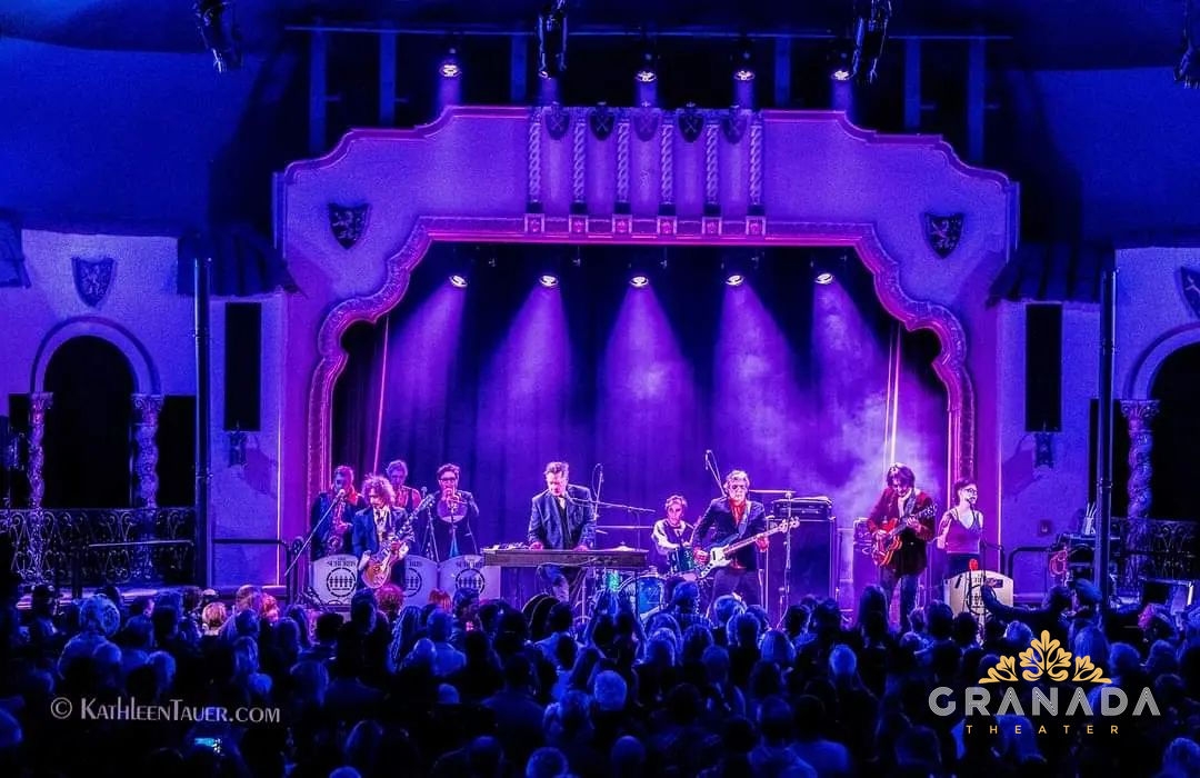 uptownlobby's tweet photo. Experience Jerry Garcia Band magic! 🎶

• May 22 &amp; 23
• Different JGB eras each night
• Historic Uptown stage

Grab the two-night package deal and join us! 🎸 Tickets at https://t.co/36dQ97Ctta. #JerryGarcia #UptownMPLS #LiveMusic #GranadaTheater https://t.co/fhzslmaFSZ