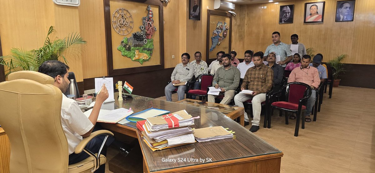 angul_dm's tweet photo. Collector &amp; District Magistrate, Angul chaired the District Single Window Clearance Authority Committee meeting and MSME Connect. Various issues pertaining to industries and MSME sector development were discussed.
@CMO_Odisha 
@IPR_Odisha https://t.co/RdVVYlStth