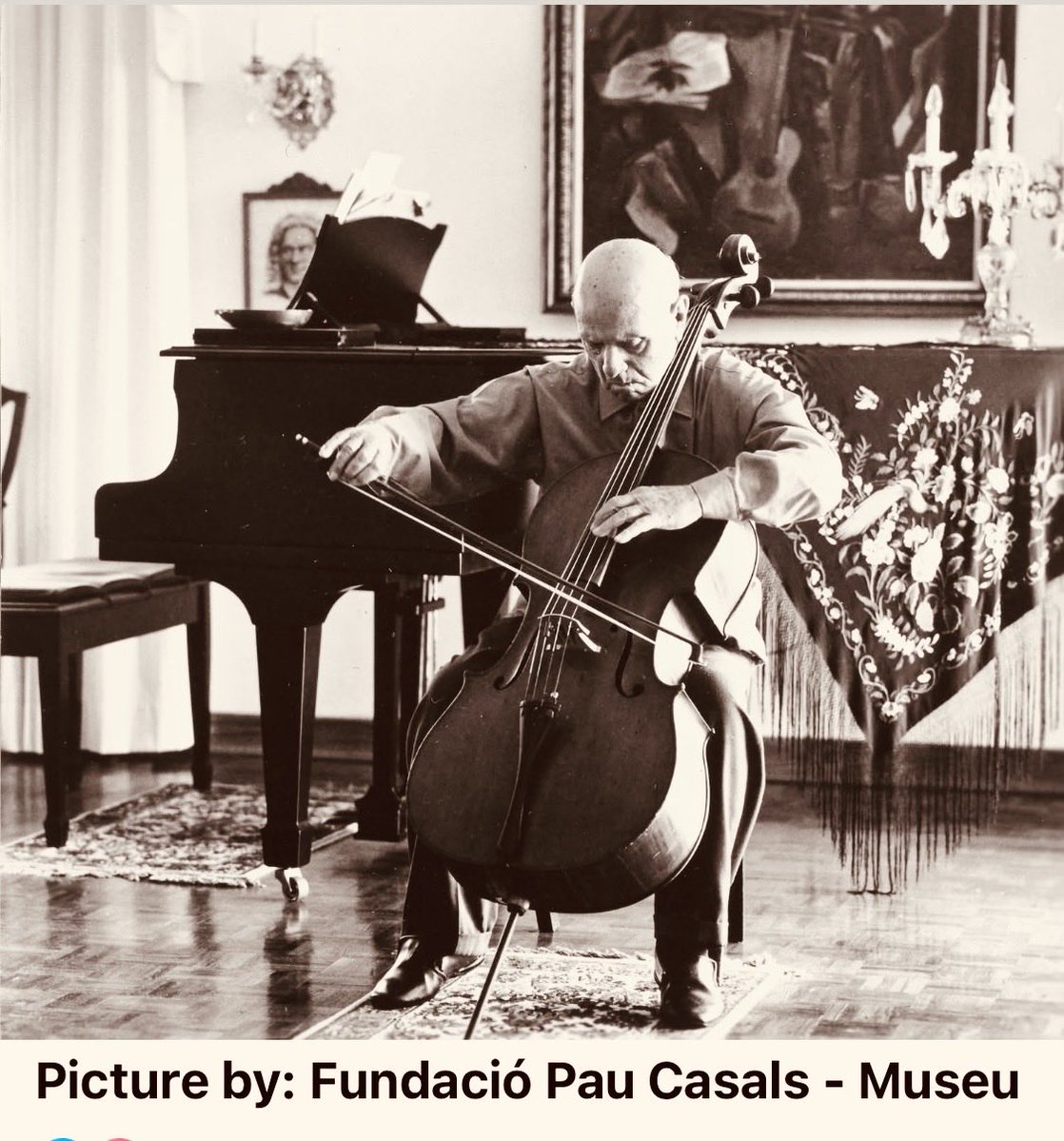 playinglesshurt's tweet photo. Good morning. This year’s Queen Elisabeth competition first prize winner will be loaned the amazing cello that belonged to Pau Casals to play for four years! Here pictured with the beloved instrument. The competition will be live from May 25. #music #cello #cellists https://t.co/dIbgWU2YZW