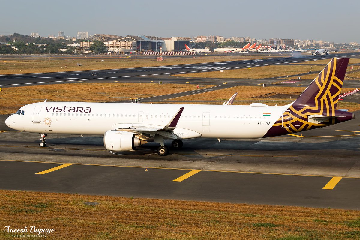 aneesh_bapaye's tweet photo. #Vistara @Airbus A321-251NX [VT-TVA] holding short rwy 27 at @CSMIA_Official Mumbai as UK123 / VTI123 to Bangkok (BKK).

#airvistara #airbus #airbusa321 #a321neo #bangkokairport #bangkok #thailand #weareairbus #wemakeitfly #v1images #planespotter #planespotting #avgeek #Aviation https://t.co/GOCXxw45w6