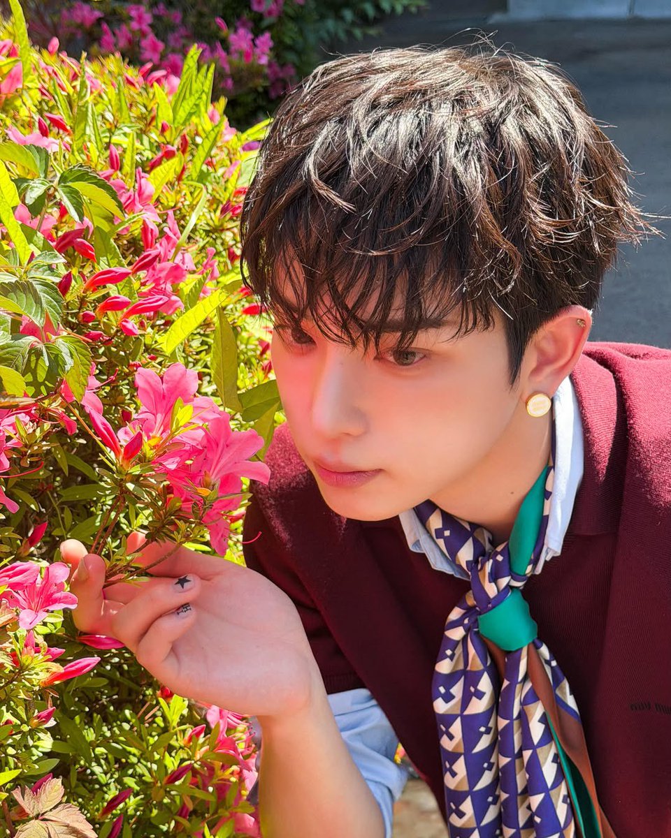 parulasdayo's tweet photo. かっこいいかわいい美しい儚い綺麗
全て当てはまるイケメンなのです🥹

NEXT部門➡&amp;TEAM HARUA

#推し愛
#HARUA
#ViVi国宝級イケメンランキング https://t.co/fVbZbBPkbU