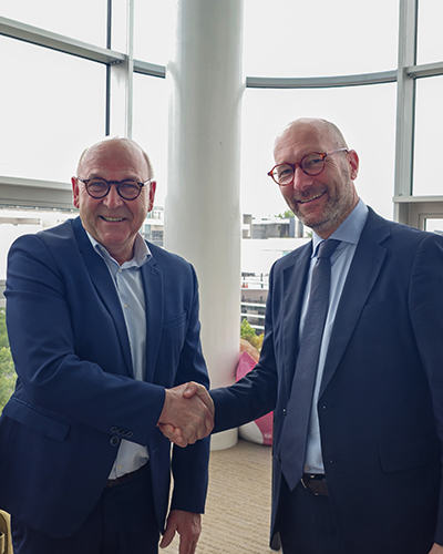 Angers_ALDEV's tweet photo. 📑 Roch Brancour est devenu le 20 mai 2026 le nouveau président d’Aldev, l’agence de développement économique d’Angers Loire Métropole. Il succède à Yves Gidoin qui exerçait cette fonction depuis 2020.
👉 https://t.co/E3dfLYtrFr

#EcoAngers #Angers https://t.co/d6iawhtbDg