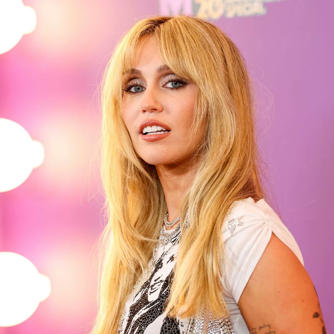 Miley Updates tweet media