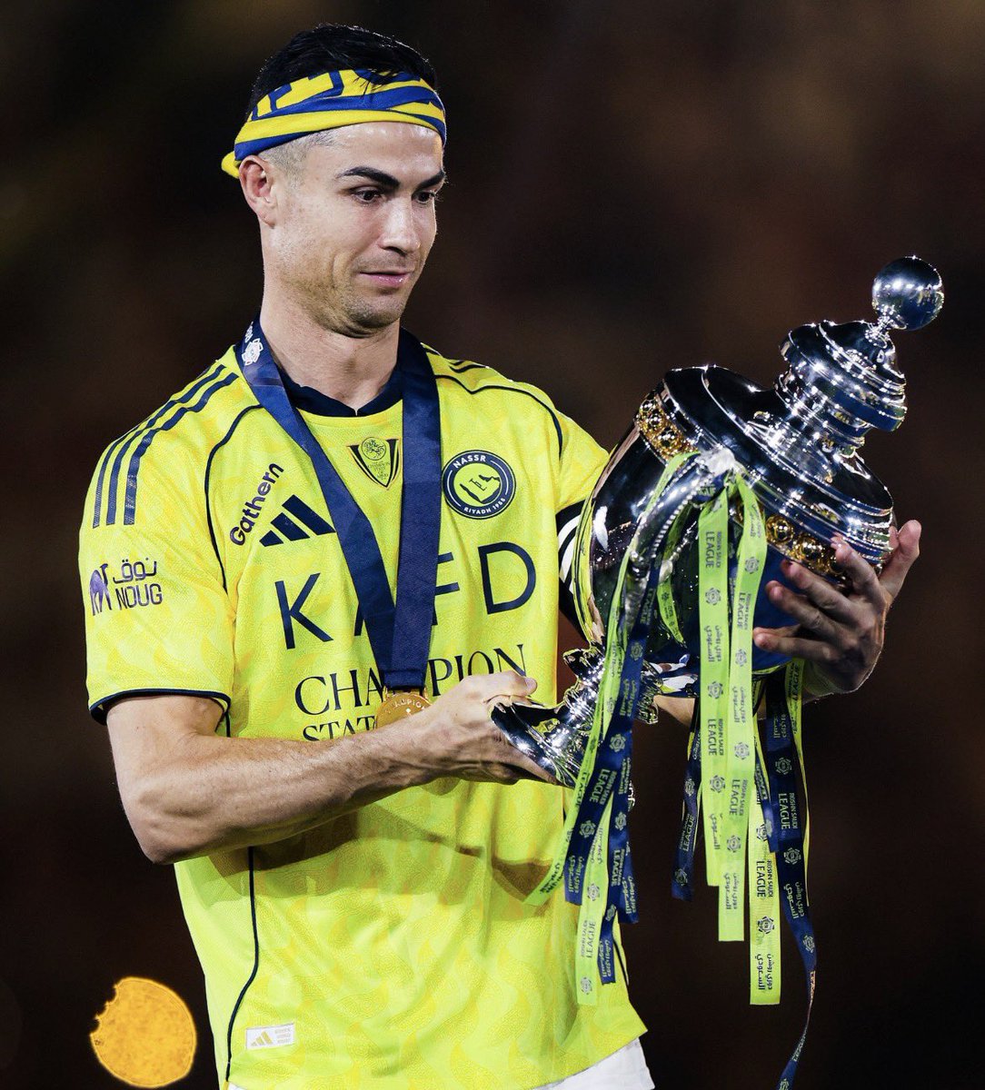 Central Cristiano Ronaldo tweet media