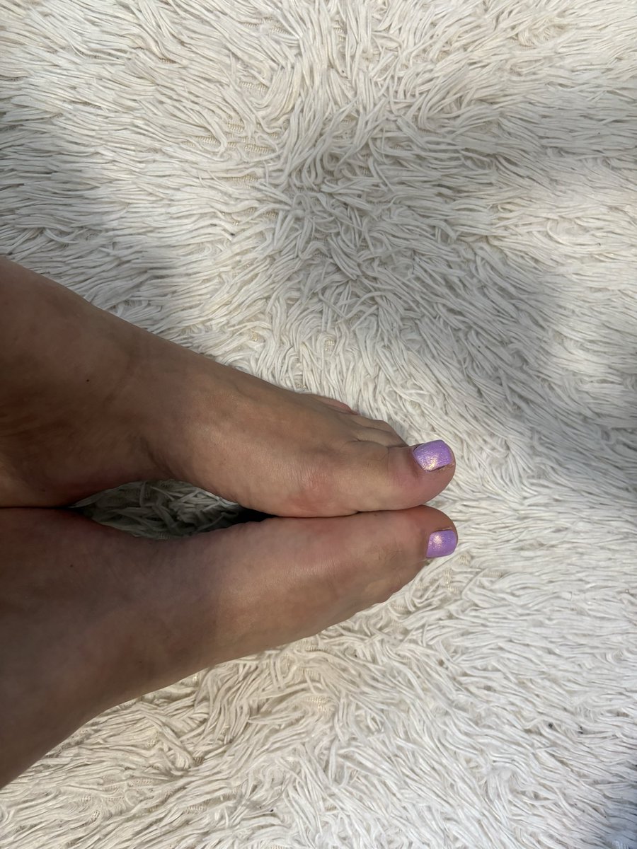 sabrina Foot tweet media